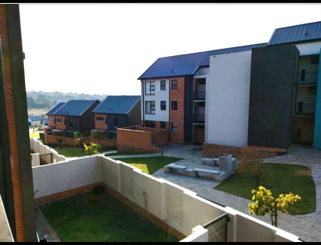 2 bed property to rent in AMBERFIELD CITY